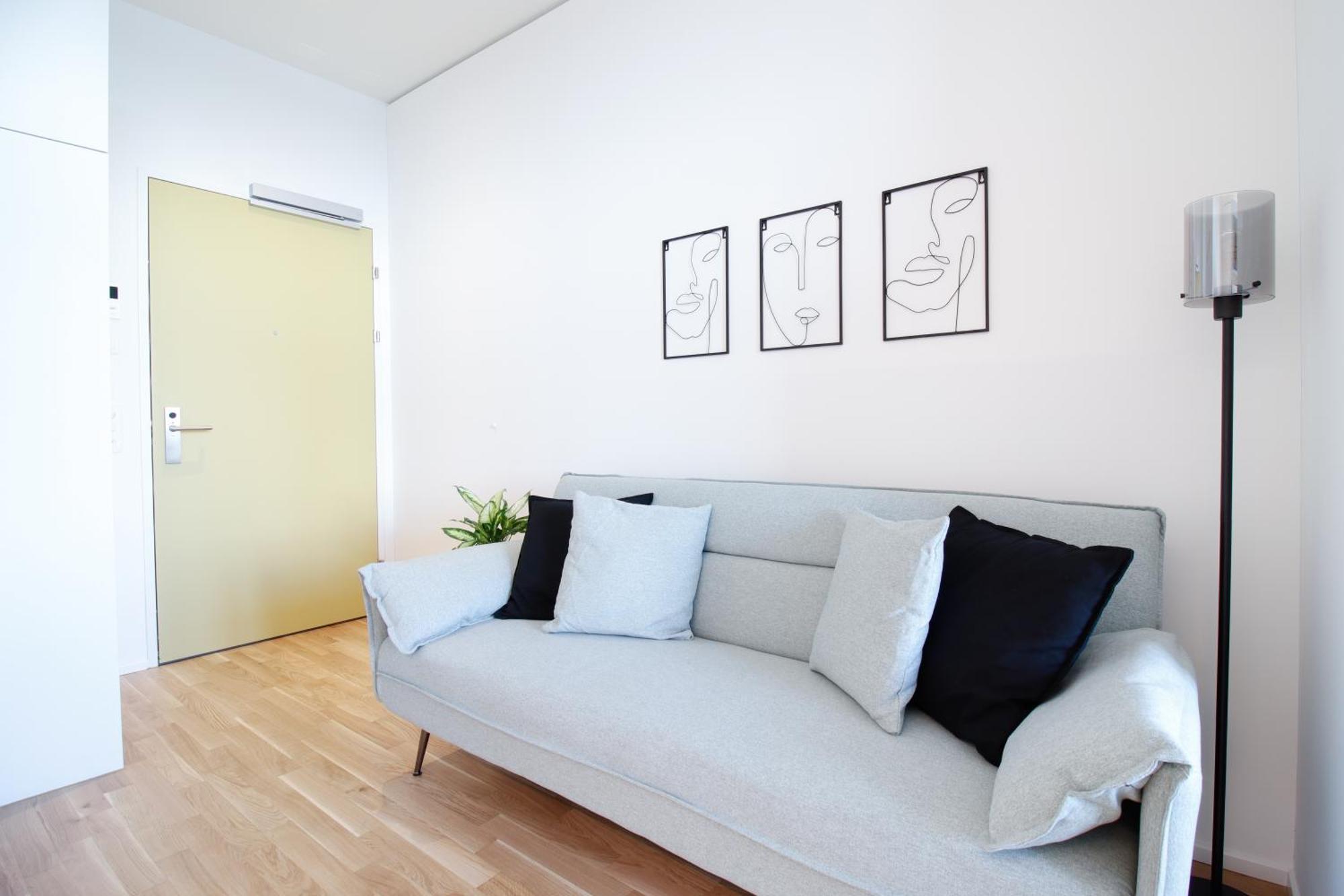 Loewe Apartments Am Rheinfall Neuhausen Am Rheinfall Eksteriør billede