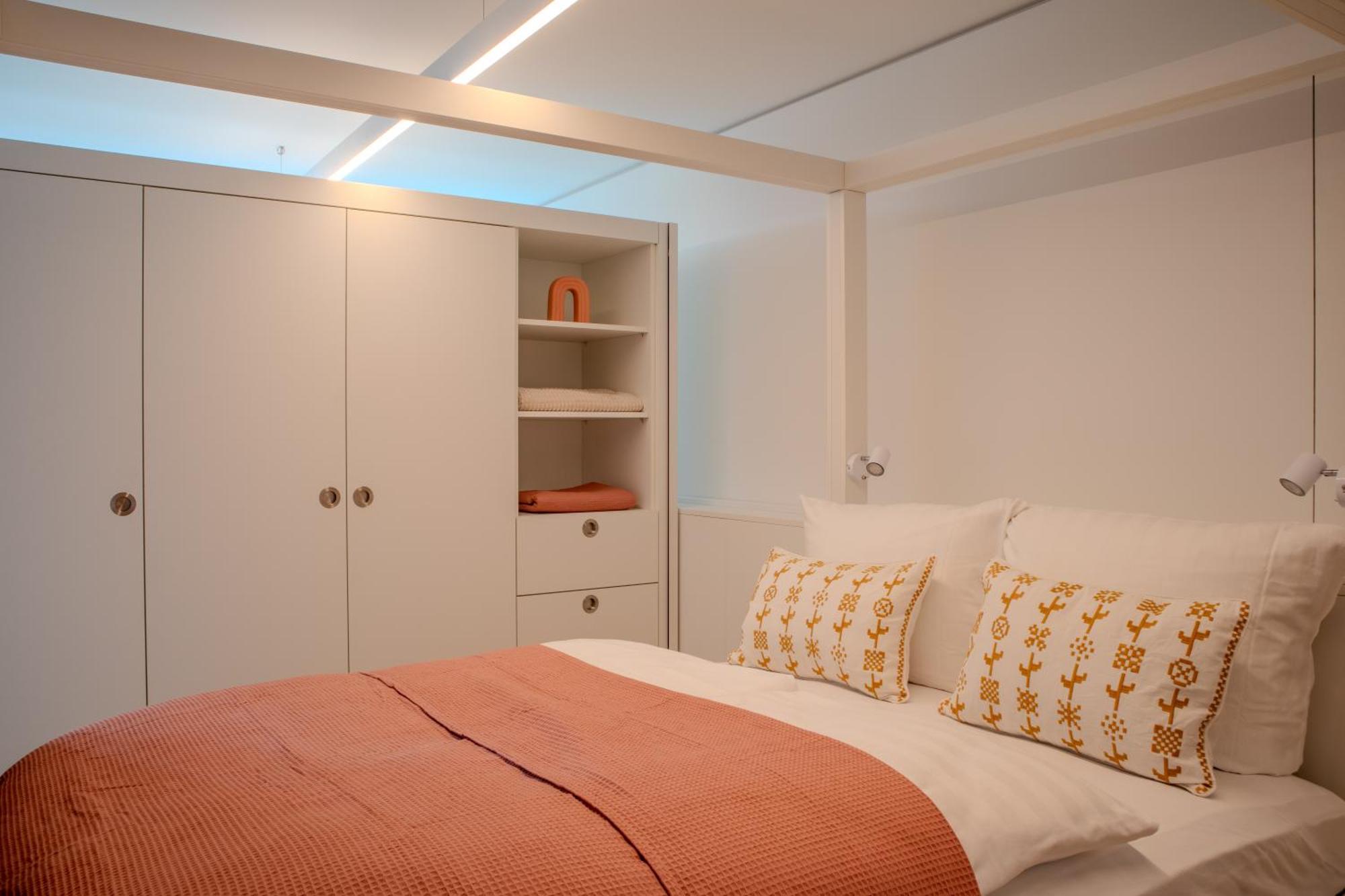 Loewe Apartments Am Rheinfall Neuhausen Am Rheinfall Eksteriør billede